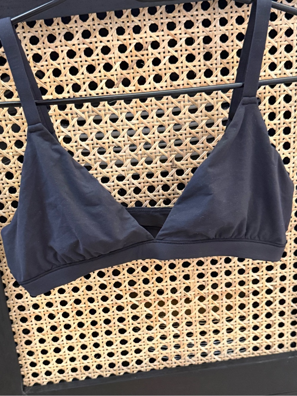 SKIMS Fits Everybody Triangle Bralette Black Onyx Size M – Never Worn